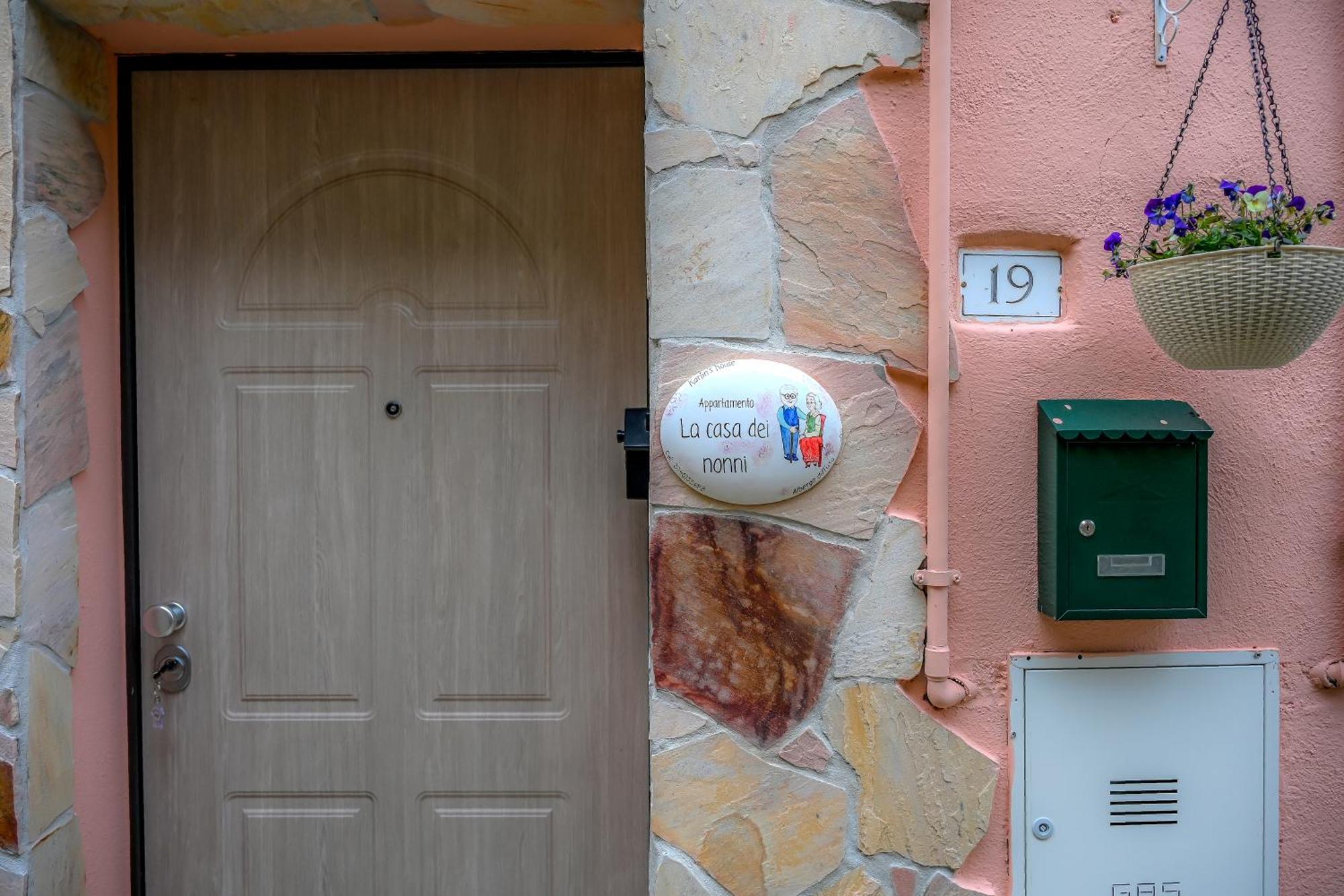 Karlin'S House Anzi - Albergo Diffuso Exterior photo